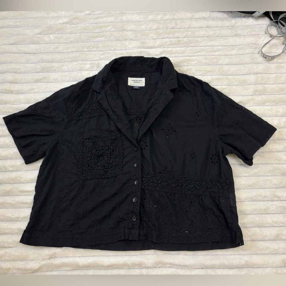American Eagle cropped embroidered eyelet lace button up boho cottagecore top, M - Picture 7 of 12